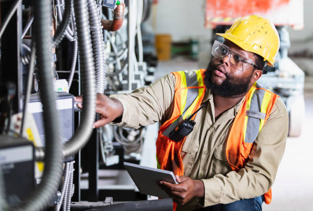 Best Commercial Electrician Services  in Maple Heights, OH